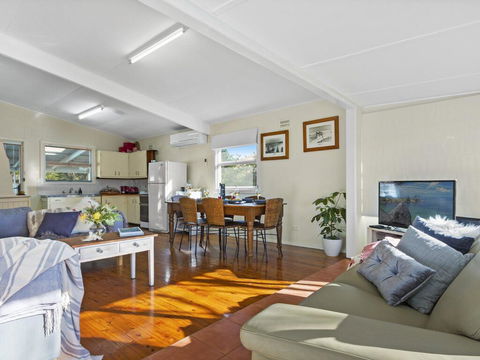 Between 2 Beaches - Comfortable Private Sanctuary - Yamba Accommodation 2