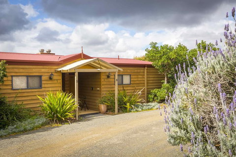 Bimbadeen Estate - Yamba Accommodation 2