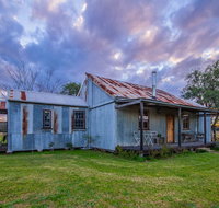 Blaxland's Cottage - Yamba Accommodation