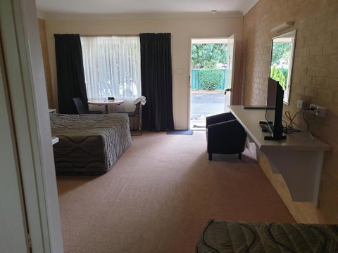 Blayney Central Motel - Yamba Accommodation 2