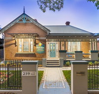 Blue Door Apartments Heritage Charm in CBD - Yamba Accommodation