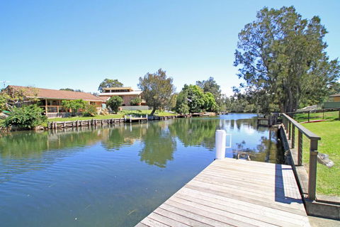 Blue Lagoon - Waterfront - Yamba Accommodation 0