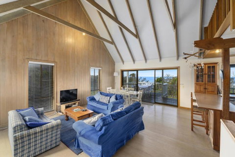 Blue Oar Beach House - Yamba Accommodation 2