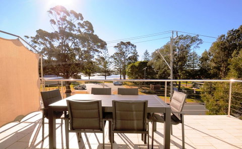 Boardwalk Apartment 6 - Yamba Accommodation 2