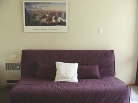 Bogong 3 - Yamba Accommodation 2