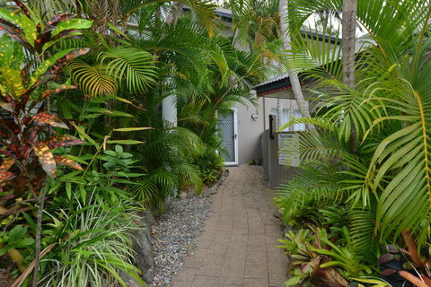 Boho Beach Apartment - Yamba Accommodation 1