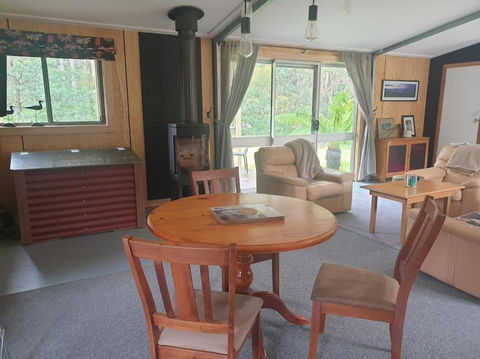 The Shed At Port Arthur. Hidden Gem. - Yamba Accommodation 0