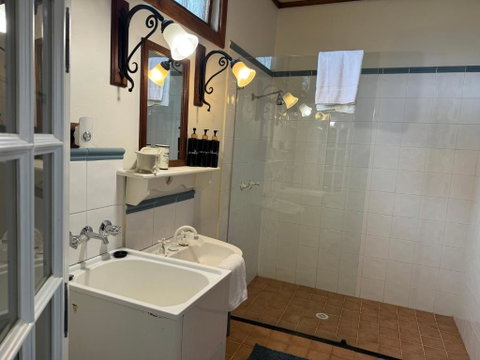 The Table Guest House - Yamba Accommodation 3