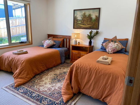 Three Island Escape - Dover - Yamba Accommodation 3