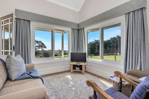 Time Out Train Station - Yamba Accommodation 2