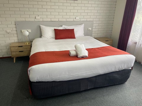 Warragul Views Motor Inn - Yamba Accommodation 0
