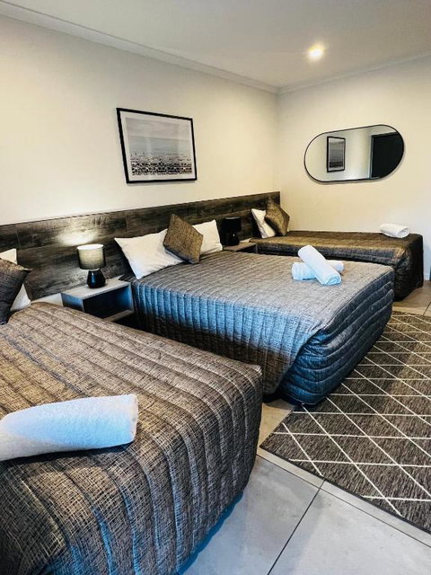 Y Motels Gympie - Yamba Accommodation 3