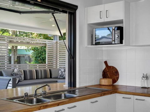 Welcome To The Crab Shack - Yamba Accommodation 2