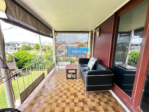 Zen Escape Guest House- Romantic Escape, Cozy Delight, Oasis Suite - Yamba Accommodation 2