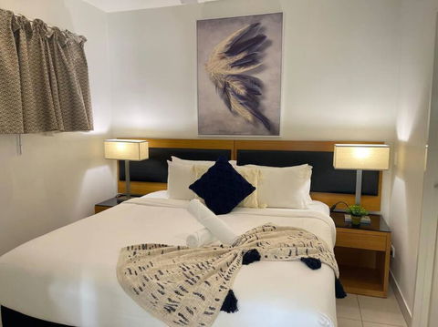 ZEN OCEAN BLISS - Cozy 2-BR/2-BA Sea View Retreat - Yamba Accommodation 1
