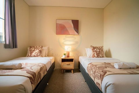 ZEN PARADISE - 2-BR Waterfront Ocean View Retreat - Yamba Accommodation 3