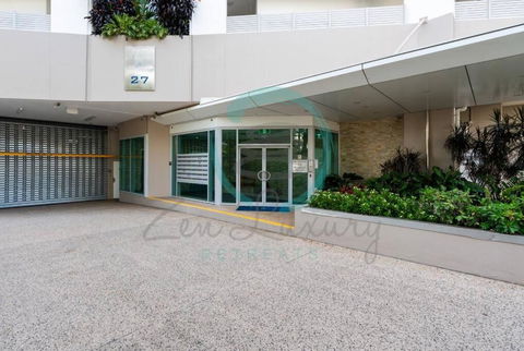 ZEN Tree Blossom: 3-BR Luxury Apt Near Waterfront - Yamba Accommodation 1