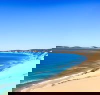Kayak with Dolphins and 4WD Great Beach Drive Day Trip from Noosa - Yamba Accommodation