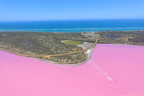 70-minute Pink Lake Scenic Flight - Yamba Accommodation 2