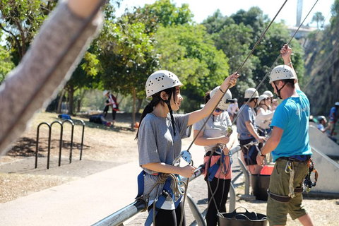 Rock Climbing At The Kangaroo Point Cliffs In Brisbane - Yamba Accommodation 3
