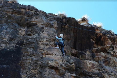 Rock Climbing At The Kangaroo Point Cliffs In Brisbane - Yamba Accommodation 5