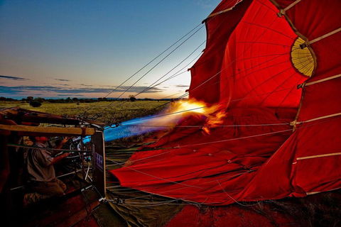Early Morning Ballooning In Alice Springs - Yamba Accommodation 0