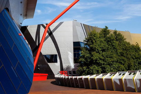 Building + Architecture Tour (10am + 2pm Daily) - Yamba Accommodation 2