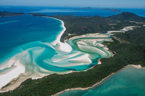 Fly & Sail Package (With Providence) - Yamba Accommodation 5
