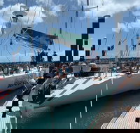 2-Night Whitsundays Sailing Cruise incl. Whitehaven Beach  Great Barrier Reef - Yamba Accommodation