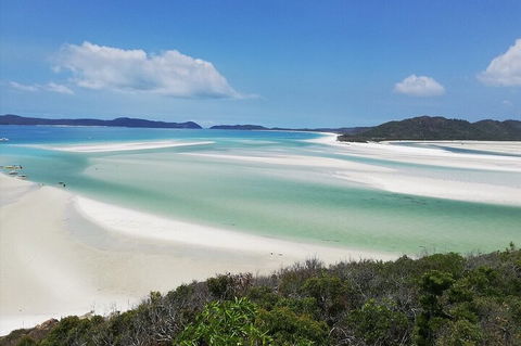 2-Night Whitsundays Sailing Cruise Incl. Whitehaven Beach & Great Barrier Reef - Yamba Accommodation 1
