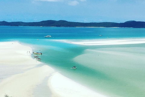 2-Night Whitsundays Sailing Cruise Incl. Whitehaven Beach & Great Barrier Reef - Yamba Accommodation 5