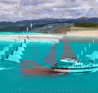 2-Day Whitsundays Sailing Adventure SV Whitehaven - Yamba Accommodation