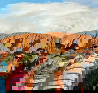 Ayers Rock Day Trip from Alice Springs Including Uluru Kata Tjuta and Sunset BBQ Dinner - Yamba Accommodation
