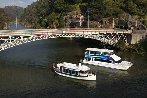 Cataract Gorge Cruise 11:30 Am - Yamba Accommodation 1